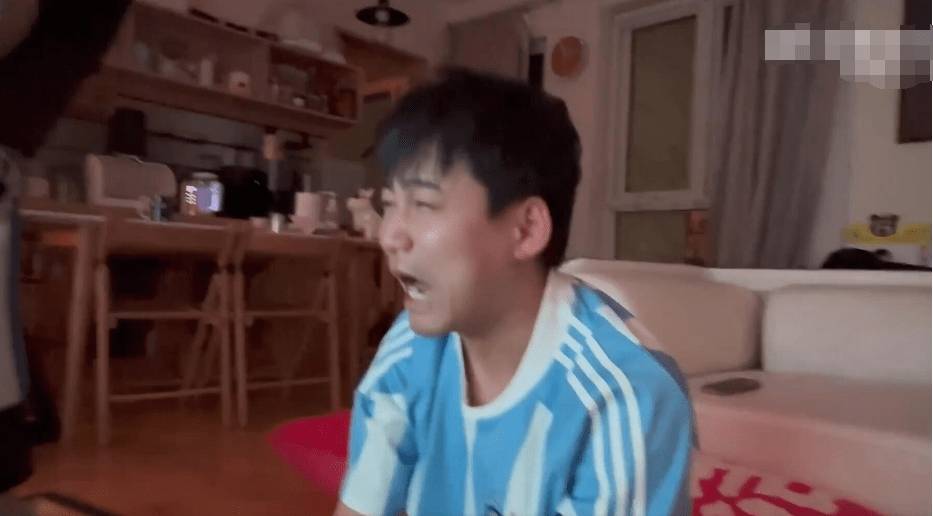 梅西世界杯夺冠苏醒为什么哭了?苏醒怎么了?