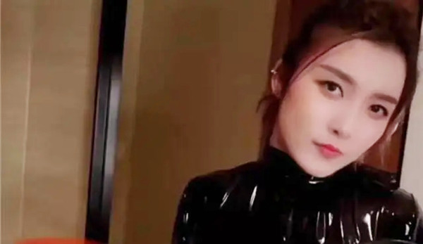 聂小雨黑色皮衣5分37秒原视频外网泄露,当事人回应:都是科技换脸!