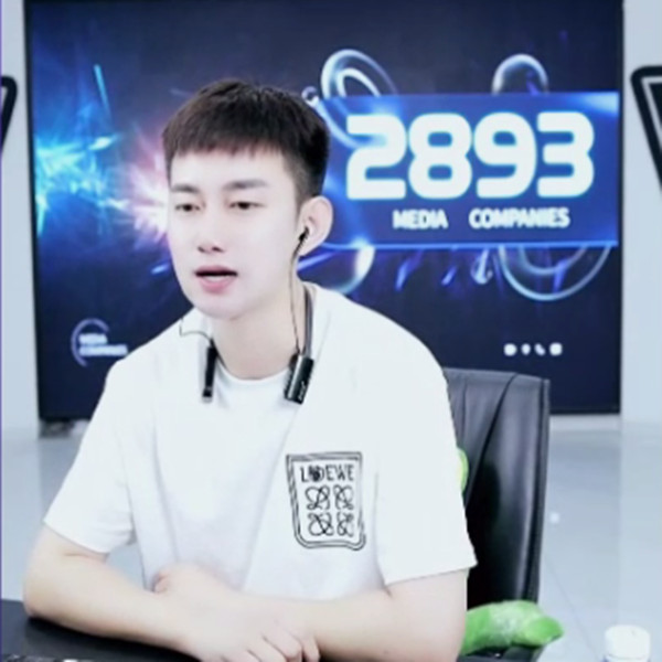 YY阿哲欲操办线下才艺活动，怒喷摆事大哥