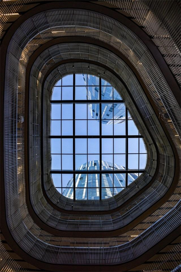 佳能RF24mm F1.8曝光！官方：大光圈与高画质 带来更好的拍照体验