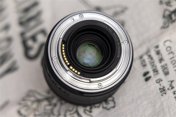 佳能RF24mm F1.8曝光！官方：大光圈与高画质 带来更好的拍照体验