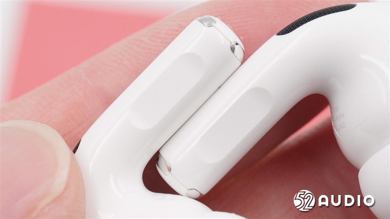 苹果AirPods Pro 2首拆：性能爆表 用料设计大变