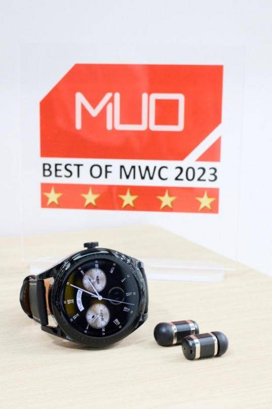 穿戴新物种！华为 WATCH Buds斩获MWC 2023多个媒体大奖