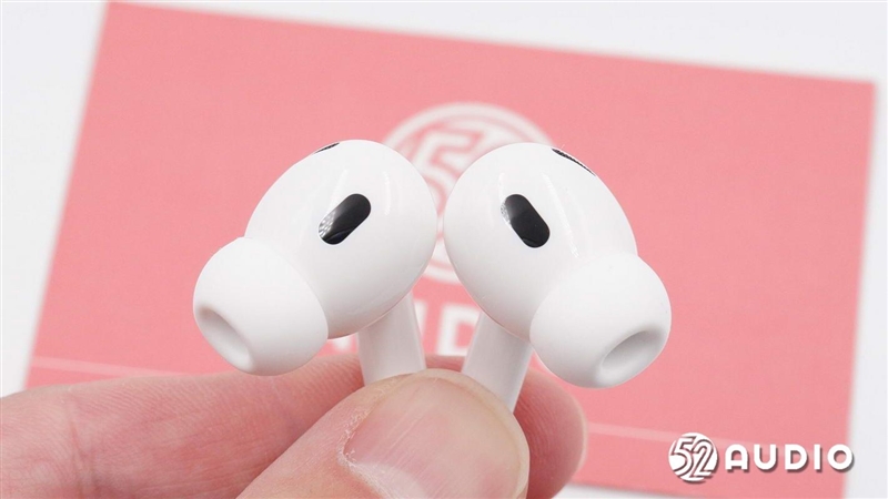 苹果AirPods Pro 2首拆：性能爆表 用料设计大变