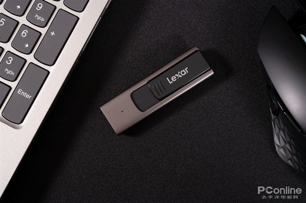 雷克沙M900 U盘上手:传输速度比肩移动SSD了
