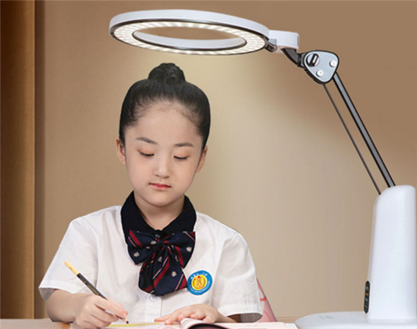 爱德华天使2专科级学习润眼灯曝光！官方：提升学习专注力，真正能预防近视