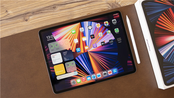 “另类的创新”！iPad Pro测试简化版MacOS：苹果操作令人迷惑