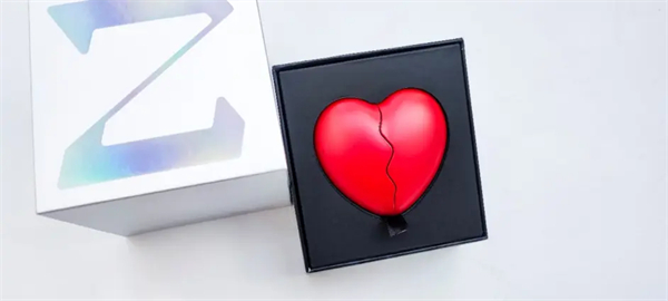 ZIIM HEART 001智能真无线耳机首发测评：你见过心形的耳机吗？