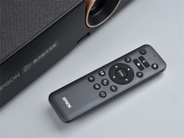 爱普生CH-A100家用投影首发测评：4K Pro-UHD加持